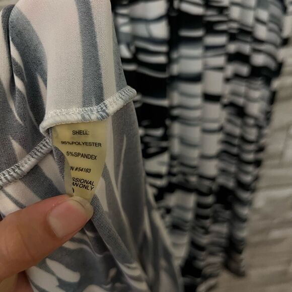 Calvin Klein || Black and White Striped Midi/Maxi Sleeveless Dress V Neckline - Picture 4 of 10